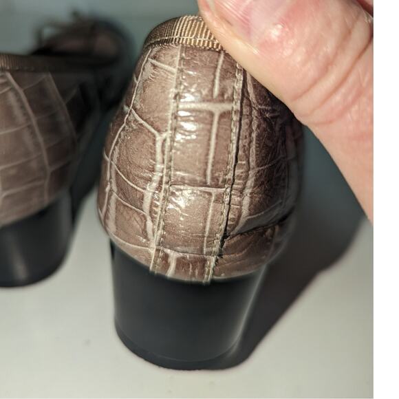 Paul Mayer Attitudes Block Heel Tan Croc Embossed Leather Black Patent Toe 9.5 - Picture 8 of 10